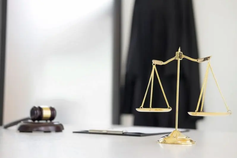 افضل محامي اداري في الرياض